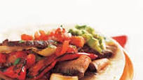 Classic Beef Fajitas with Salsa and Guacamole Classic Beef Fajitas with Salsa and Guacamole