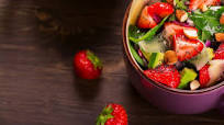 Insalata di frutta: la ricetta dell’antipasto fresco e sfizioso dell’estate Insalata di frutta: la ricetta dell’antipasto fresco e sfizioso dell’estate
