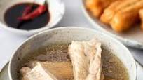 Singapore Bak Kut Teh (Pork Rib Soup with White Pepper) Singapore Bak Kut Teh (Pork Rib Soup with White Pepper)