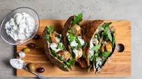 Grilled Chicken Pita With Yogurt Sauce and Arugula Grilled Chicken Pita With Yogurt Sauce and Arugula