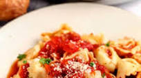Cheese Tortellini with Quick Tomato Sauce Cheese Tortellini with Quick Tomato Sauce
