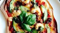 Avocado and shrimp pizza Avocado and shrimp pizza