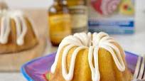 Mini Creamsicle Bundt Cake with Vanilla Bean Glaze Mini Creamsicle Bundt Cake with Vanilla Bean Glaze