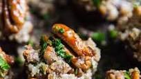 Stuffed Mushrooms with Goat Cheese and Pecans Stuffed Mushrooms with Goat Cheese and Pecans
