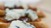 Blue Cheese and Fig Jam Crostini Blue Cheese and Fig Jam Crostini