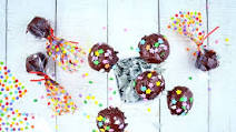 How to Make Cake Pops with a Mold How to Make Cake Pops with a Mold