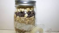Chocolate Chip Oatmeal Cookies in a Pint Jar Chocolate Chip Oatmeal Cookies in a Pint Jar