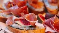 Gorgonzola, Fig and Prosciutto di Parma Bruschetta Gorgonzola, Fig and Prosciutto di Parma Bruschetta