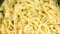 Creamy Three-Cheese Spaghetti Creamy Three-Cheese Spaghetti