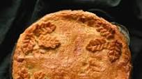 Gluten free greens pie with flaky pastry (FODMAP friendly, vegetarian) Gluten free greens pie with flaky pastry (FODMAP friendly, vegetarian)
