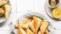 Vegan Spanakopita (Greek Spinach Pie) Vegan Spanakopita (Greek Spinach Pie)