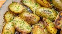 Garlic Roasted Potatoes Skillet Garlic Roasted Potatoes Skillet