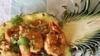 Khao Pad Sapparod Thai Shrimp Pineapple Fried Rice Khao Pad Sapparod Thai Shrimp Pineapple Fried Rice