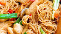 Chicken and Rice Noodles Stir Fry Chicken and Rice Noodles Stir Fry