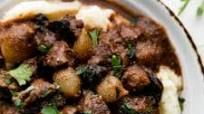 Easy and Tender Crockpot Beef Tips and Gravy Easy and Tender Crockpot Beef Tips and Gravy