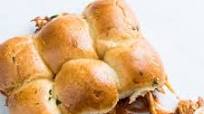 Pull-Apart BBQ Chicken Sliders Pull-Apart BBQ Chicken Sliders
