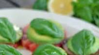Avocado Caprese Salad Avocado Caprese Salad