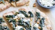 Flatbread Pizza with Spinach and Goat Cheese Flatbread Pizza with Spinach and Goat Cheese