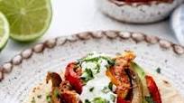 Authentic Mexican Chicken Fajitas {Fajitas De Pollo} Authentic Mexican Chicken Fajitas {Fajitas De Pollo}