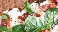 Pioneer Woman Fig-Prosciutto Pizza with Arugula Pioneer Woman Fig-Prosciutto Pizza with Arugula