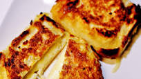 Tostada francesa de queso a la parrilla Tostada francesa de queso a la parrilla