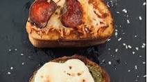 Hailey Bieber’s Pizza Toast Hailey Bieber’s Pizza Toast