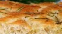 Easy Italian Focaccia Bread for a Crowd Easy Italian Focaccia Bread for a Crowd