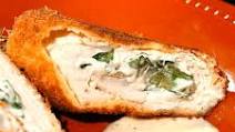 Cream Cheese and Spinach-Filled Turkey Schnitzel Cream Cheese and Spinach-Filled Turkey Schnitzel