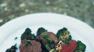 Pan-seared venison with blueberries, shallots and red wine Pan-seared venison with blueberries, shallots and red wine