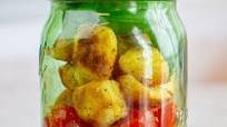 Caprese Salad (in a Jar) Caprese Salad (in a Jar)