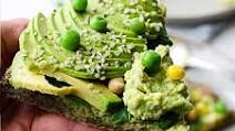Broccoli Pizza with Green Pea Hummus Broccoli Pizza with Green Pea Hummus