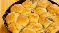 Spinach & Feta Pull Apart Rolls Spinach & Feta Pull Apart Rolls