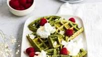 Healthy Matcha Waffles With Yogurt and Raspberries Healthy Matcha Waffles With Yogurt and Raspberries