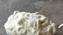 Tzatziki aus Joghurt Tzatziki aus Joghurt