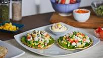 Tostadas de Ensalada de Surimi Tostadas de Ensalada de Surimi
