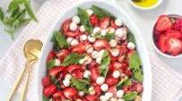 Spinach Caprese Salad with Strawberries Spinach Caprese Salad with Strawberries