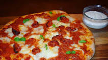 Homemade Pizza with Dominos Garlic and Herb Dip Recipe Homemade Pizza with Dominos Garlic and Herb Dip Recipe
