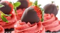 Chocolate Covered Strawberry Cupcakes Chocolate Covered Strawberry Cupcakes
