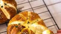 Korean Cream Cheese Garlic Bread Korean Cream Cheese Garlic Bread