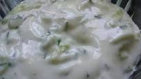 Sos tzatziki domowej roboty Sos tzatziki domowej roboty