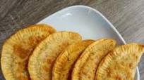 The BEST Puerto Rican Beef & Cheese Empanadas - Vegan! The BEST Puerto Rican Beef & Cheese Empanadas - Vegan!