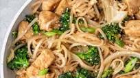 Chicken Broccoli Stir Fry Noodles Chicken Broccoli Stir Fry Noodles