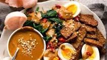 Gado Gado (Indonesian Salad with Peanut Sauce) Gado Gado (Indonesian Salad with Peanut Sauce)