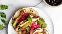 Easy Slow Cooker Carnitas with Quick Pickled Red Onions Easy Slow Cooker Carnitas with Quick Pickled Red Onions