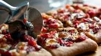 Focaccia With Tomato Sauce and Green Garlic Focaccia With Tomato Sauce and Green Garlic
