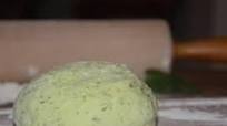Three-Ingredient Green Pizza Dough Three-Ingredient Green Pizza Dough
