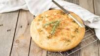 Focaccia patate e rosmarino Focaccia patate e rosmarino