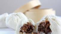 Siopao Asado (Sweet Pork Steamed Buns) Siopao Asado (Sweet Pork Steamed Buns)