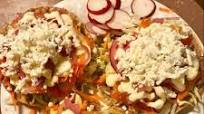 Tostadas de carne deshebrada Tostadas de carne deshebrada