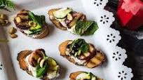 Peach Bruschetta with Whipped Ricotta and Zucchini Peach Bruschetta with Whipped Ricotta and Zucchini